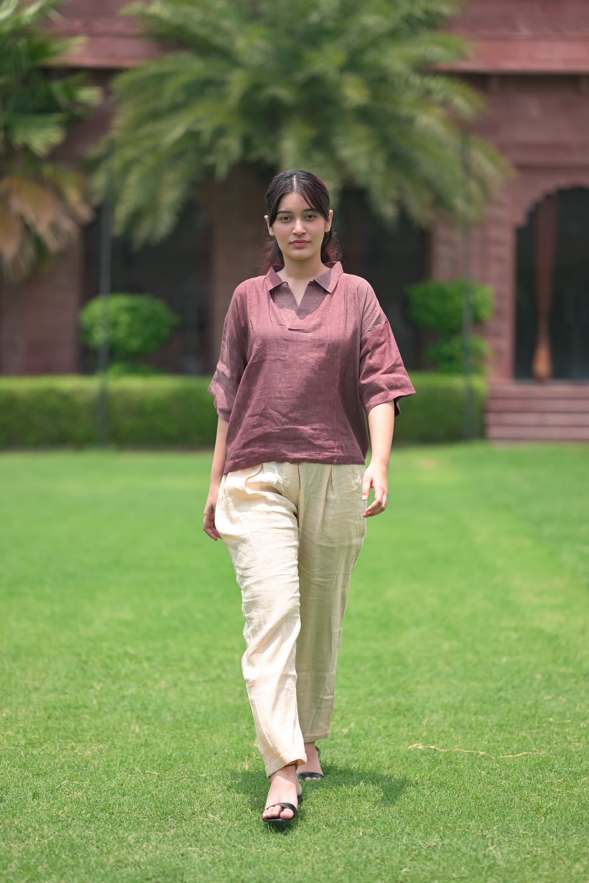Boxy Linen Shirt / Pleated Linen Trousers