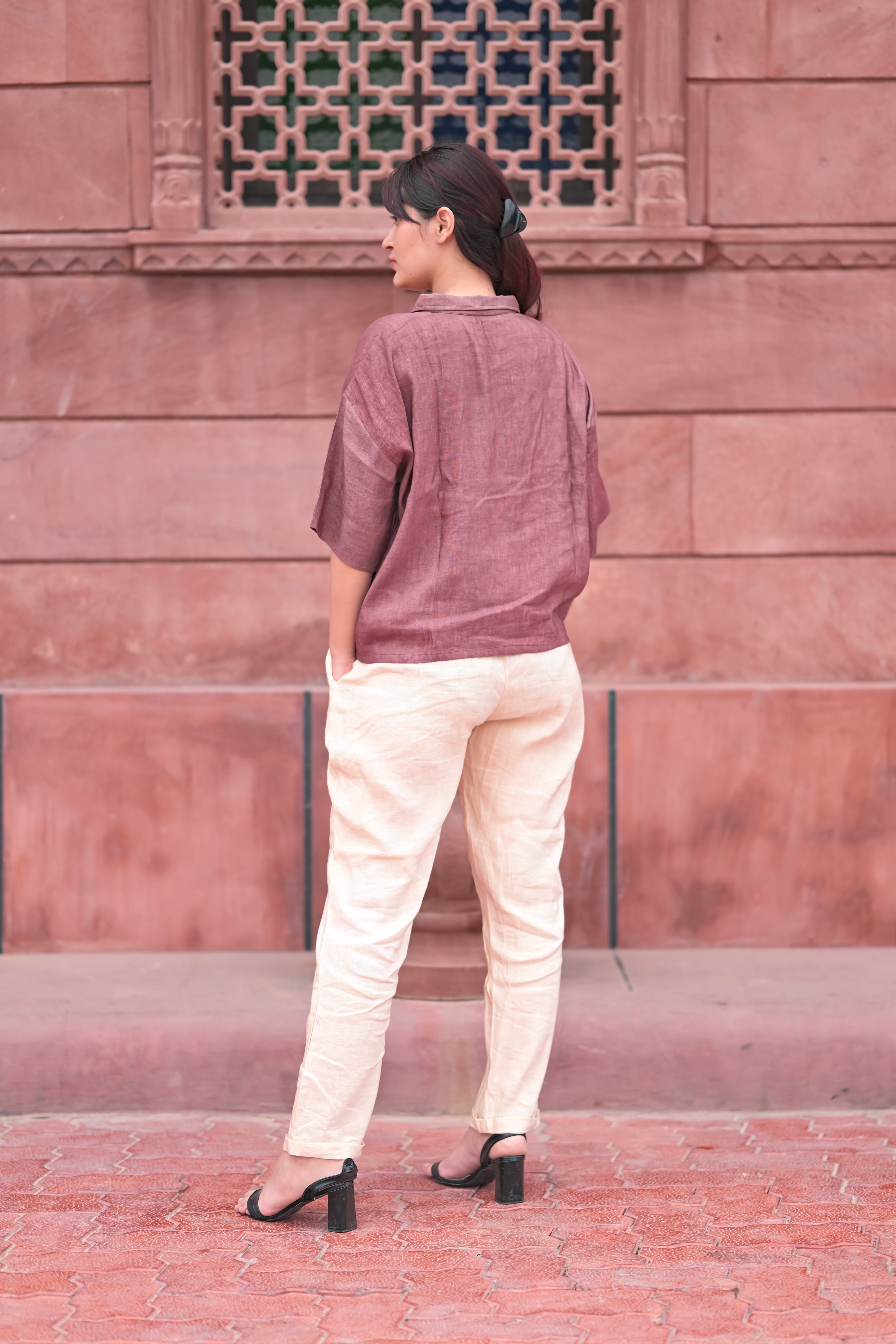 Boxy Linen Shirt / Pleated Linen Trousers