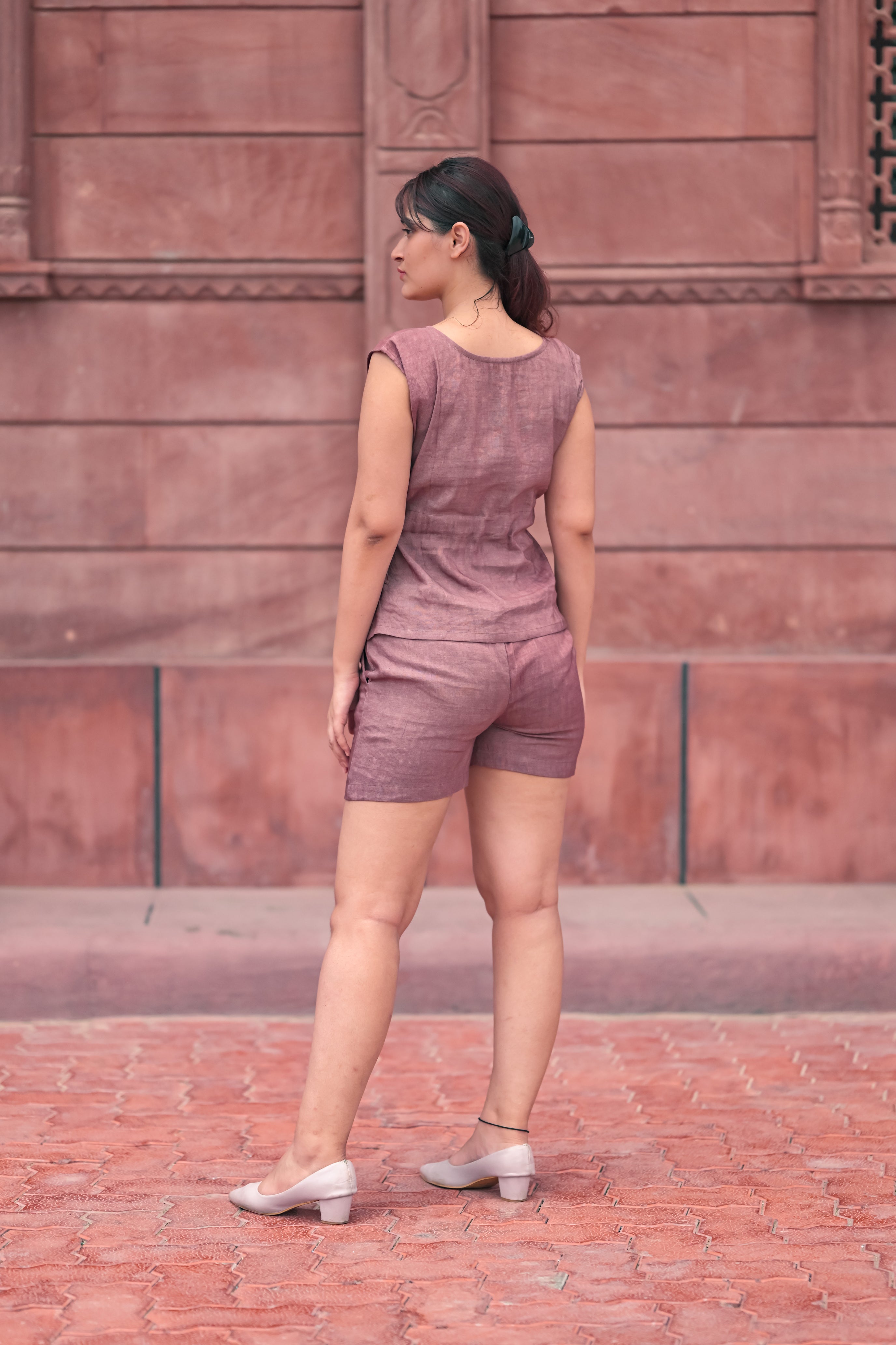 Sleeveless Linen Ensemble with Self-Tie Detail and shorts set