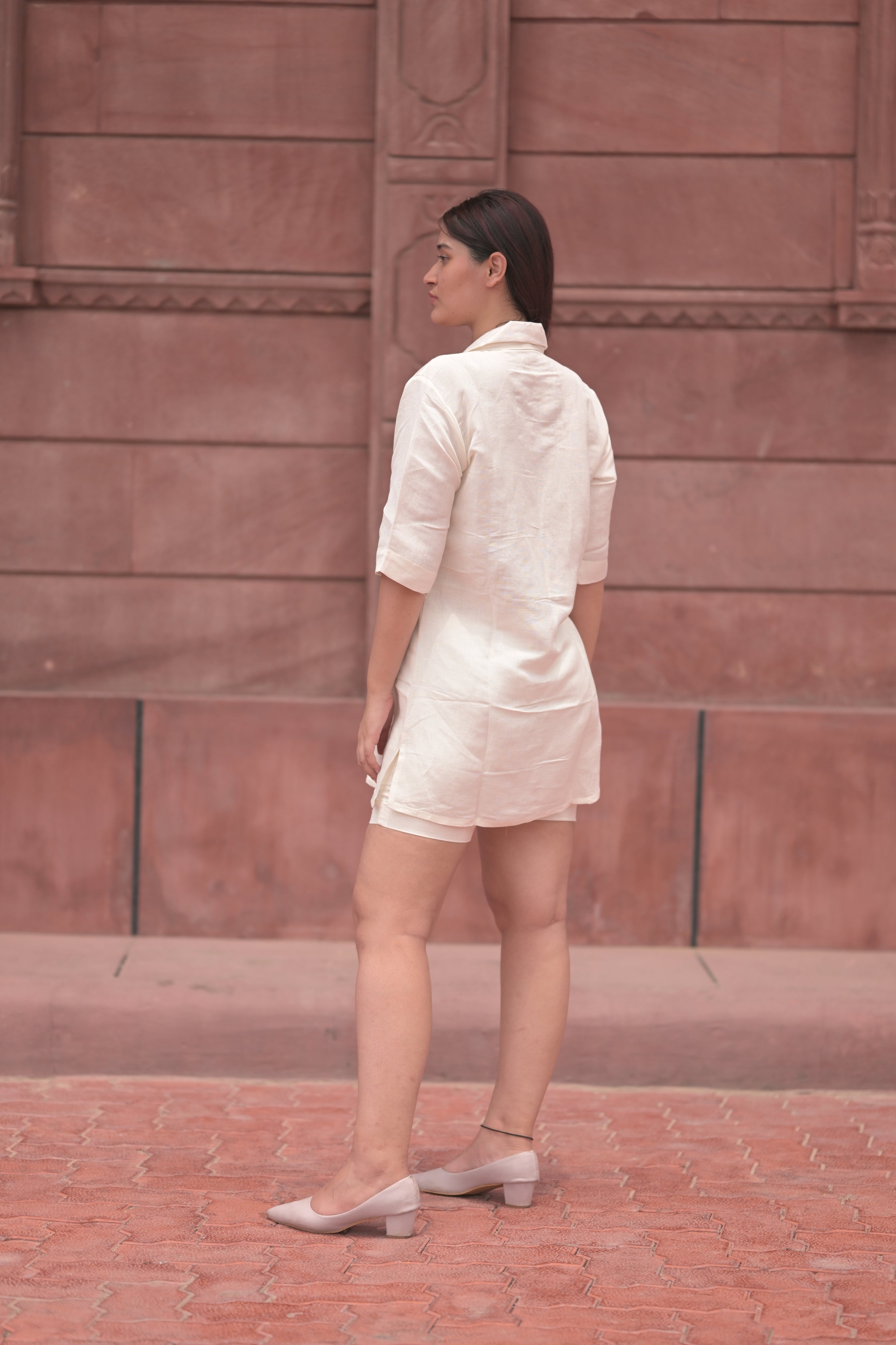 Tie-waist linen long shirt with shorts set