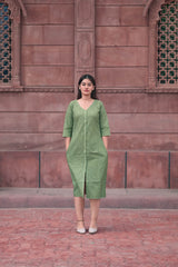 Button -down ,V-neckline ,three-quarter midi dress
